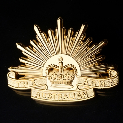 Customize men‘s lapel pins badge accessories for sale